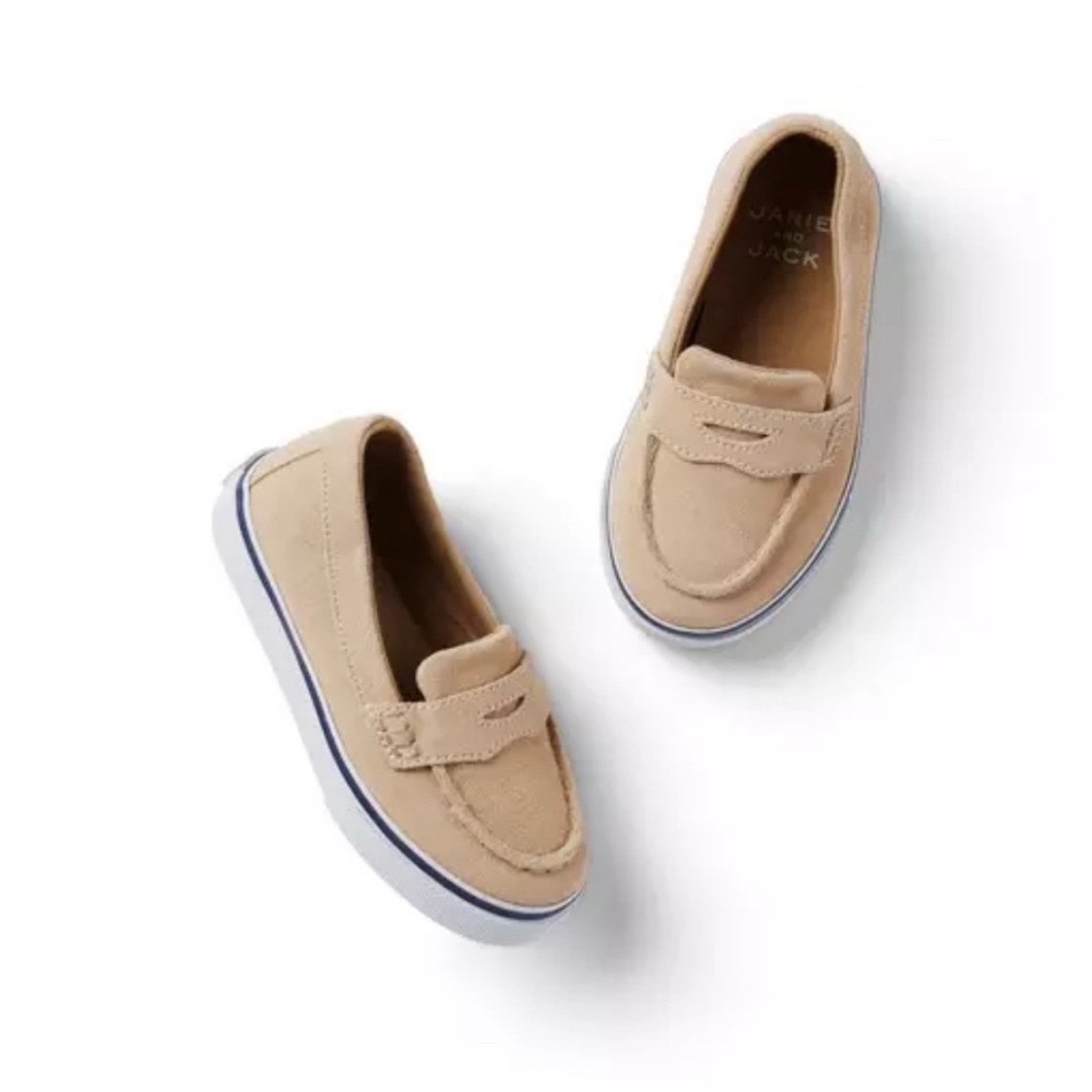 Jennie and Jack Suede Penny Loafer Sneaker Size 5. 8 & 3K Slip On Shoes Tan NEW